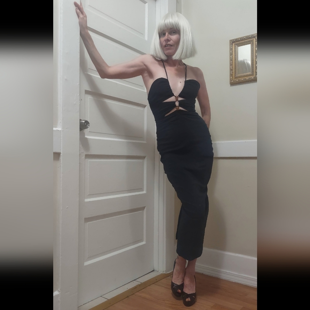 Elegant Zara Black Halter Dress